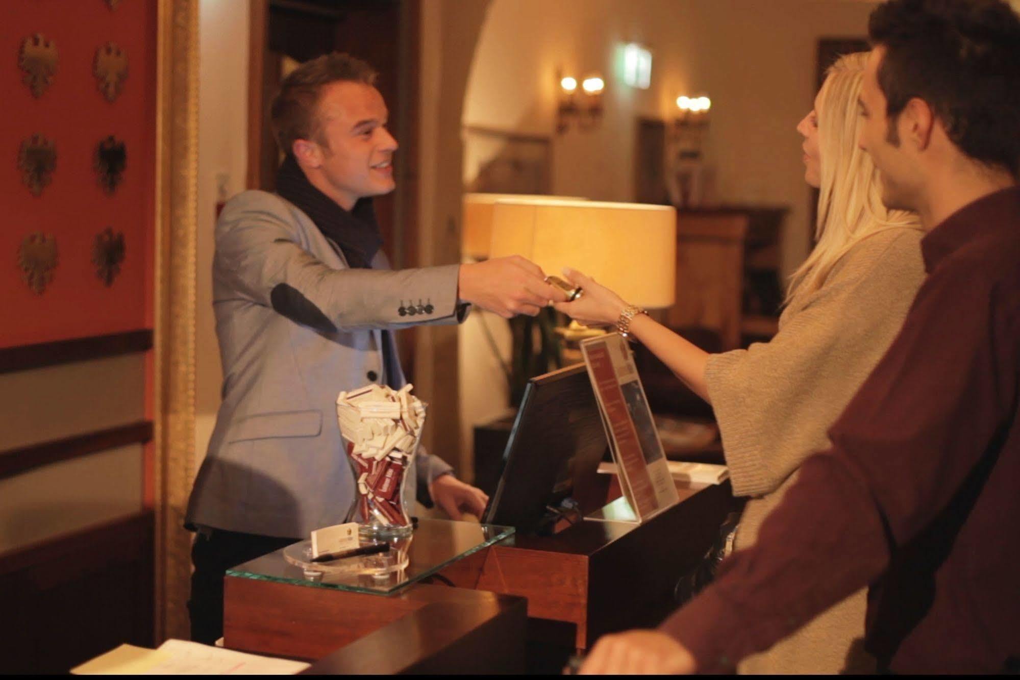 Stadt-Gut-Hotel Gasthof Goldener Adler Schwäbisch Hall Zewnętrze zdjęcie